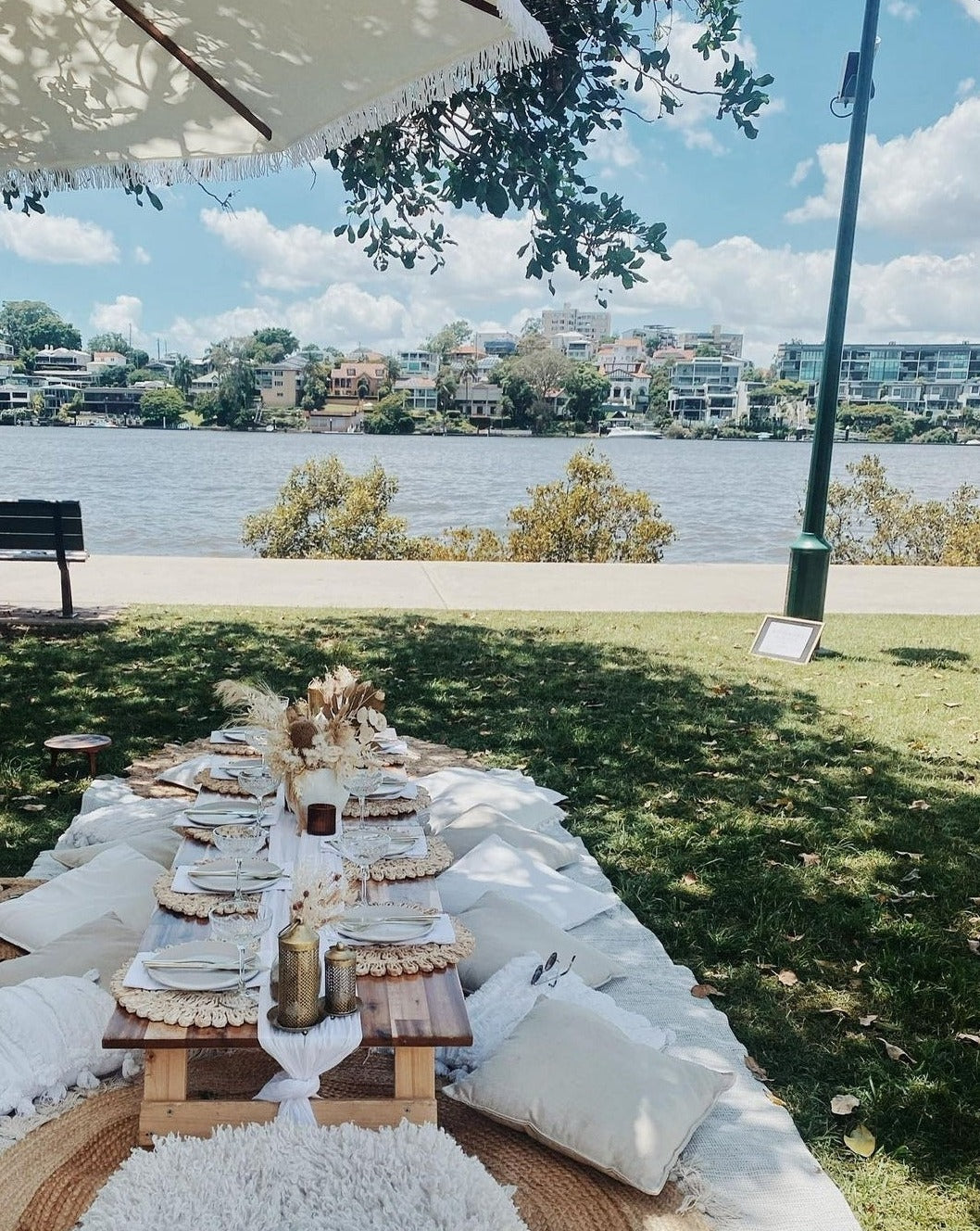 Deluxe Picnics small group 3-9 guests